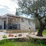 Villa Oak Orthoniaí