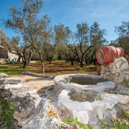 Villa Oak Orthoniaí